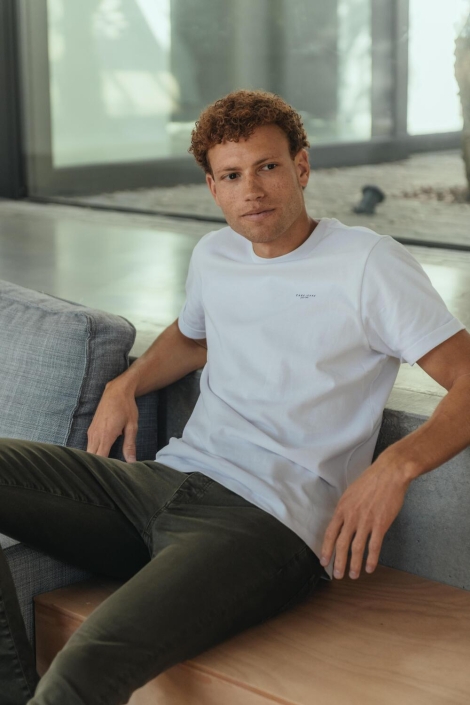 Cars fester ts white